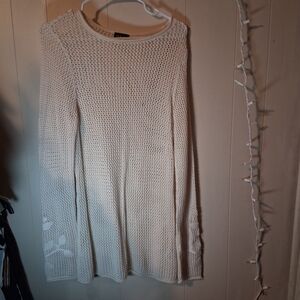 Cabela's Cream Crew Neck Sweater